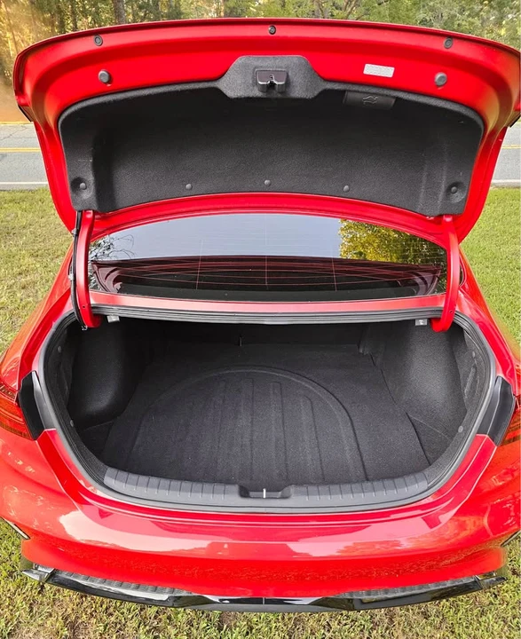2024 Kia Forte - Image 10 of 12