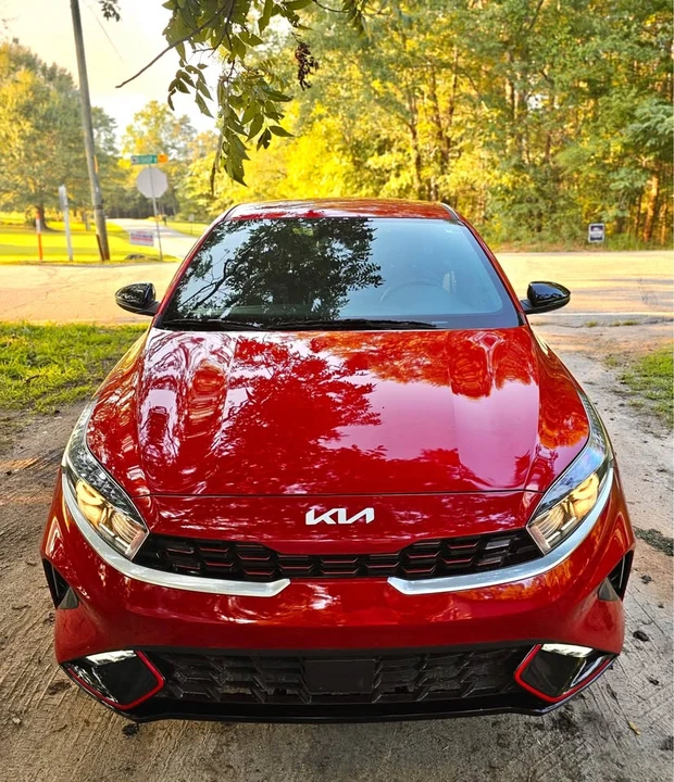 2024 Kia Forte - Image 2 of 12
