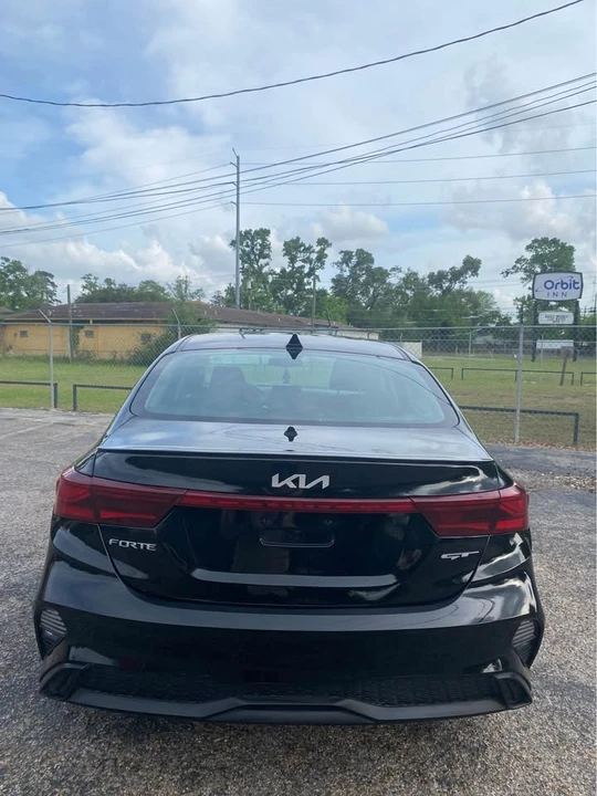 2024 Kia Forte - Image 2 of 16