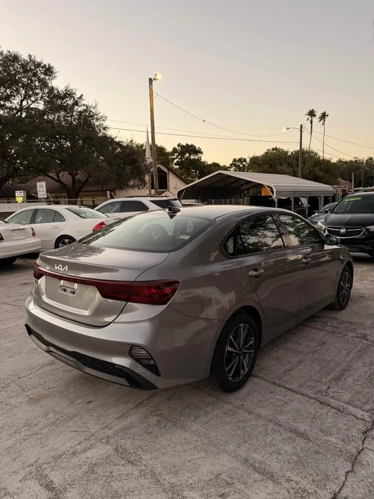 2024 Kia Forte - Image 8 of 12