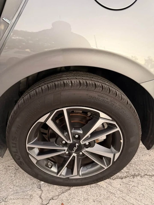 2024 Kia Forte - Image 11 of 12