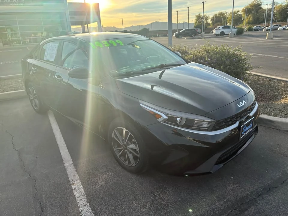 2024 Kia Forte - Image 2 of 9