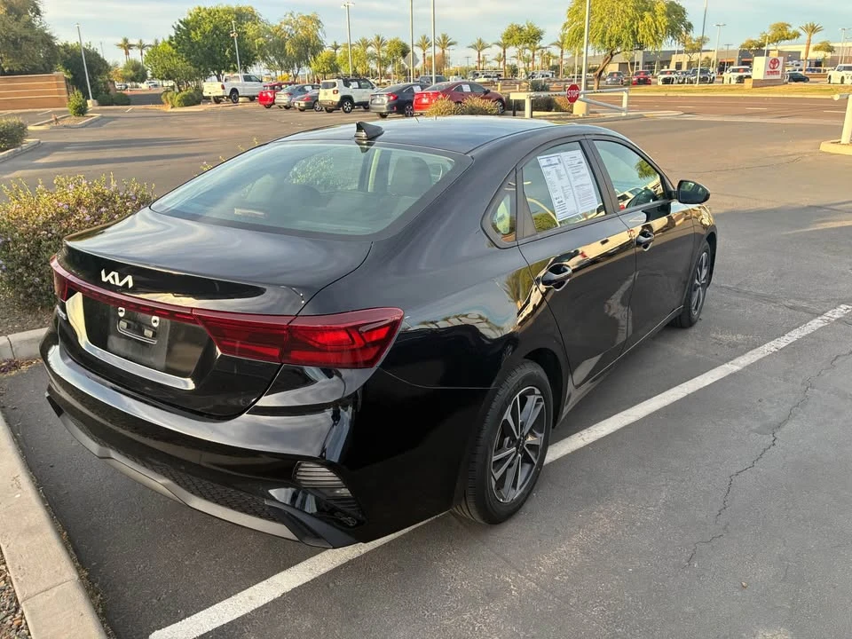 2024 Kia Forte - Image 8 of 9