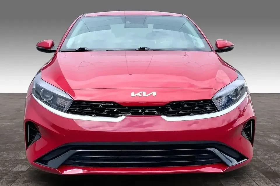 2024 Kia Forte - Image 9 of 11