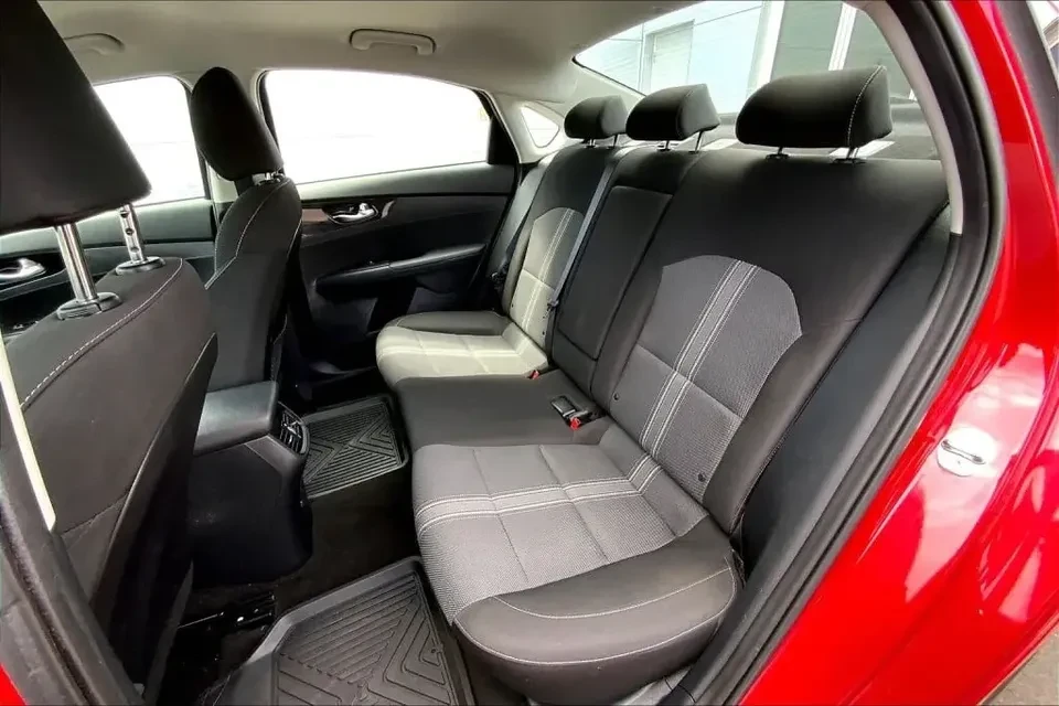 2024 Kia Forte - Image 2 of 11