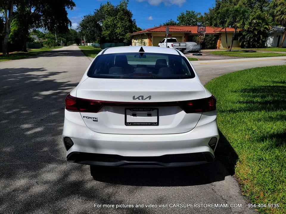2024 Kia Forte - Image 6 of 18