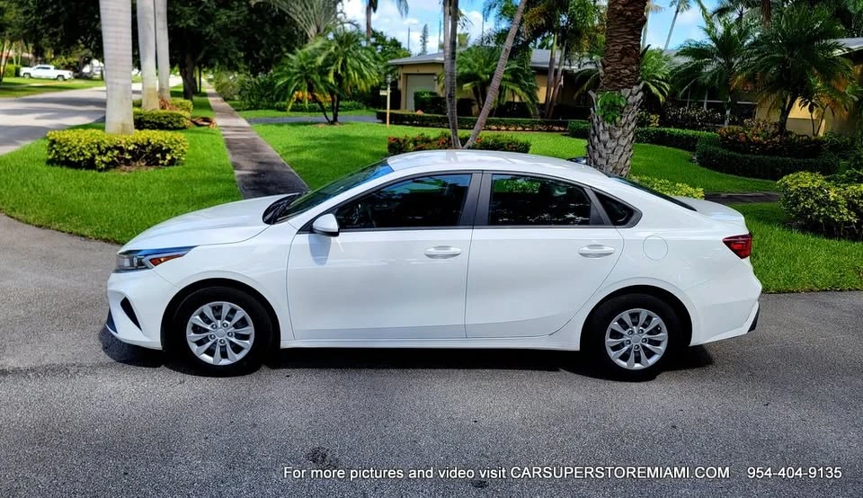 2024 Kia Forte - Image 4 of 18