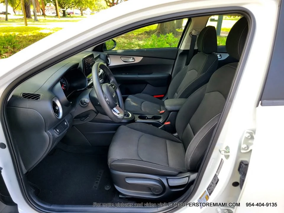 2024 Kia Forte - Image 11 of 18