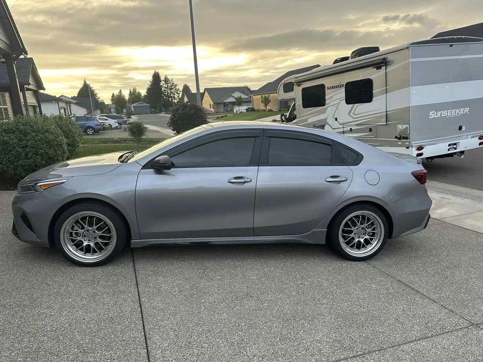 2024 Kia Forte - Image 2 of 15