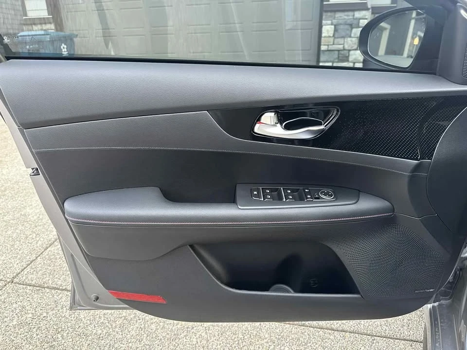 2024 Kia Forte - Image 9 of 15