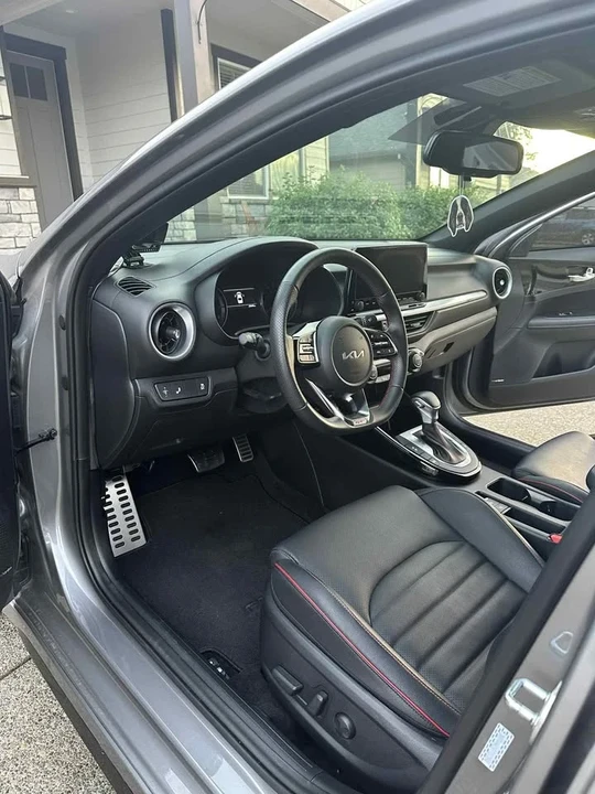 2024 Kia Forte - Image 6 of 15
