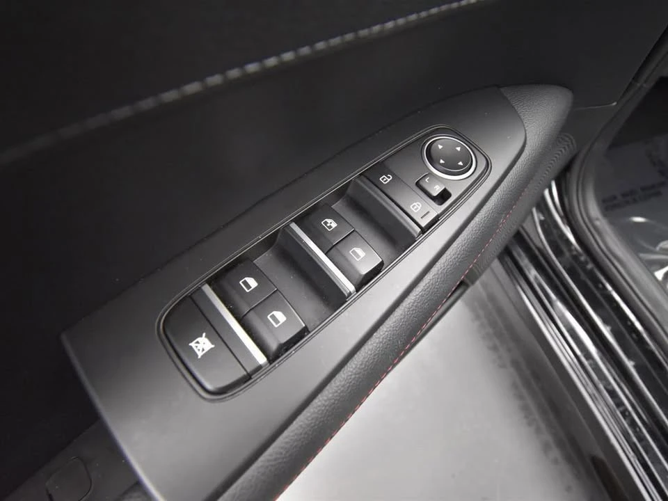 2024 Kia Forte - Image 11 of 20