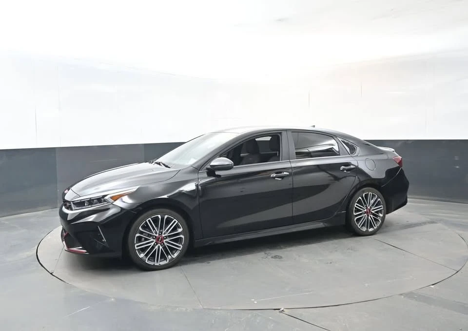 2024 Kia Forte - Image 2 of 20