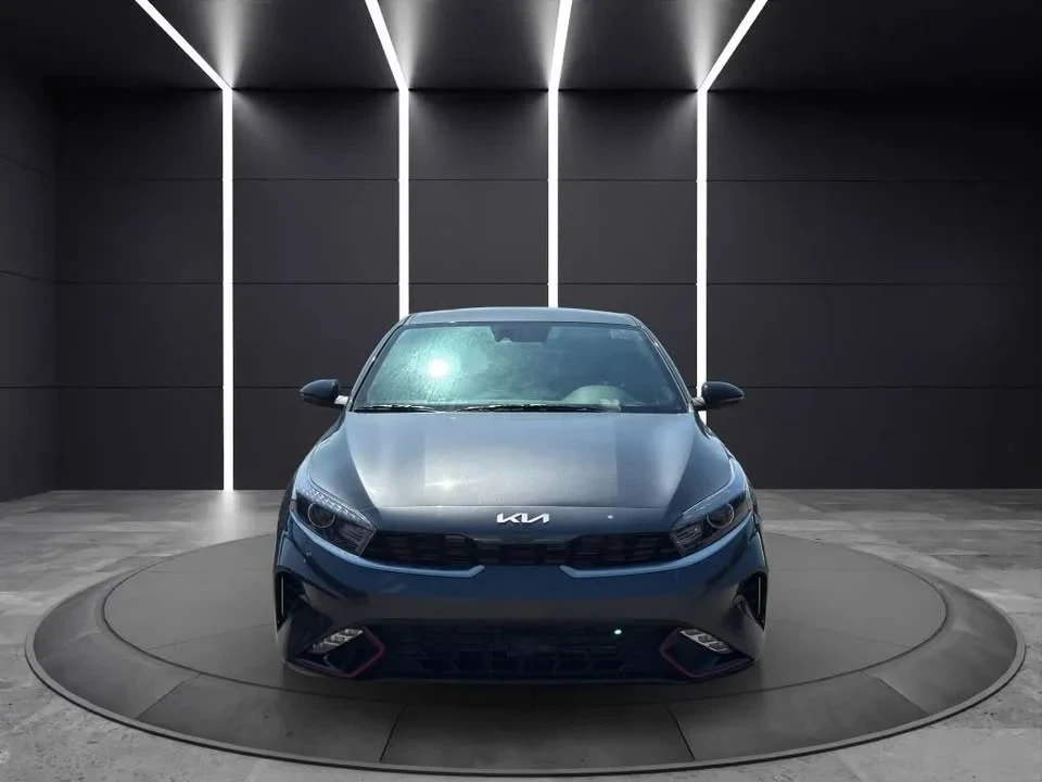 2024 Kia Forte - Image 2 of 17