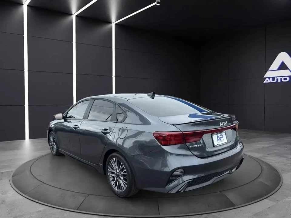 2024 Kia Forte - Image 4 of 17