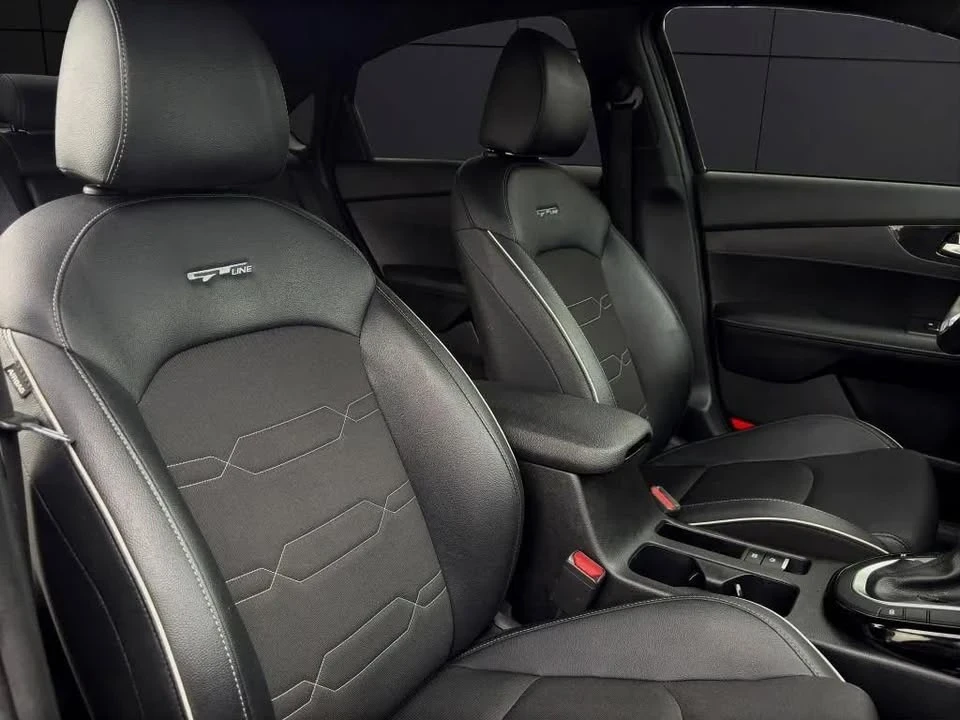 2024 Kia Forte - Image 11 of 17