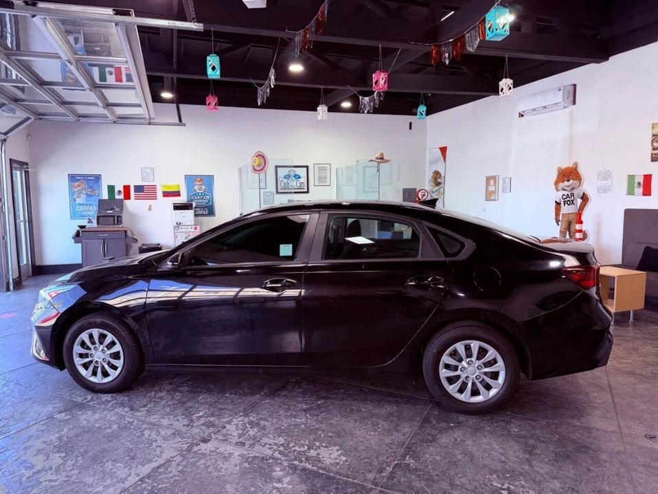 2024 Kia Forte - Image 15 of 20