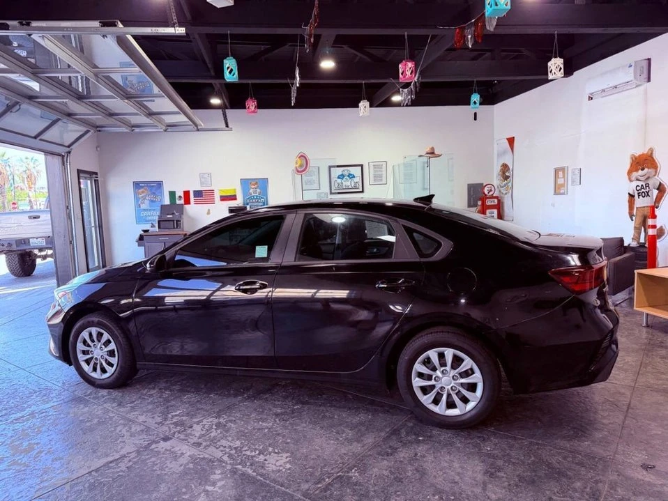 2024 Kia Forte - Image 18 of 20