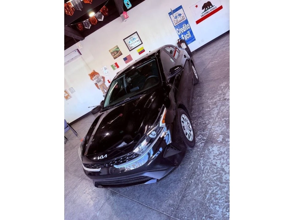 2024 Kia Forte - Image 9 of 20
