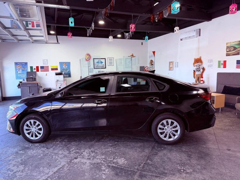 2024 Kia Forte - Image 17 of 20