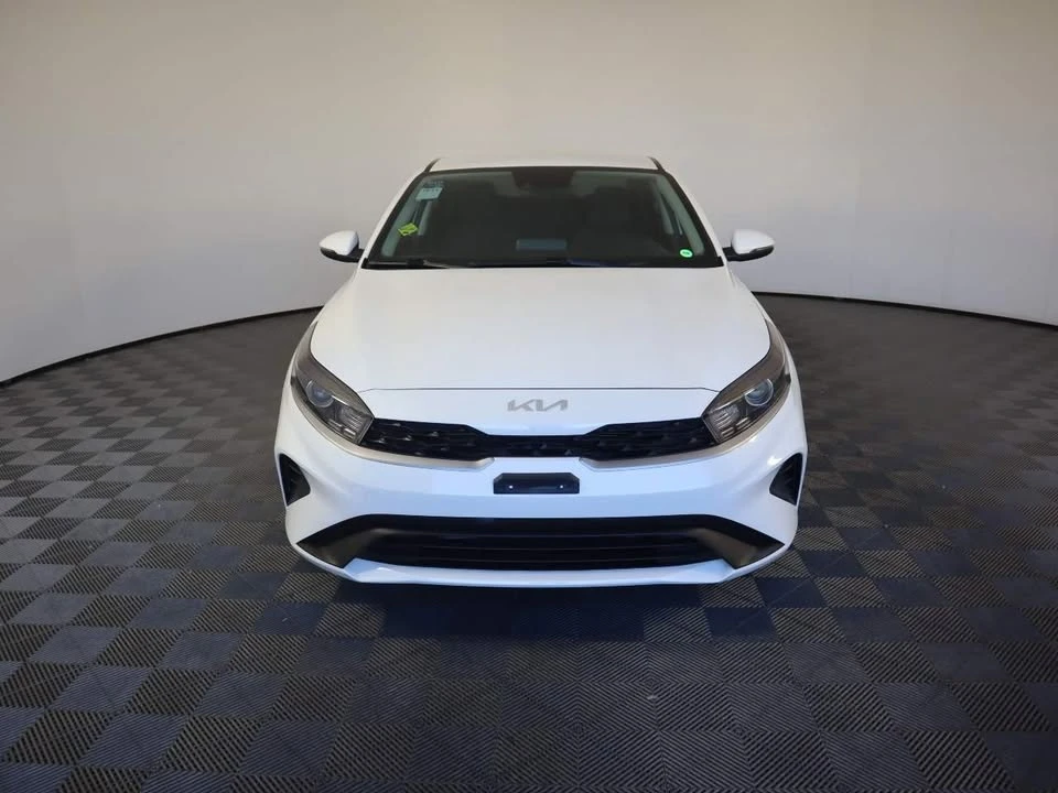 2024 Kia Forte - Image 3 of 12