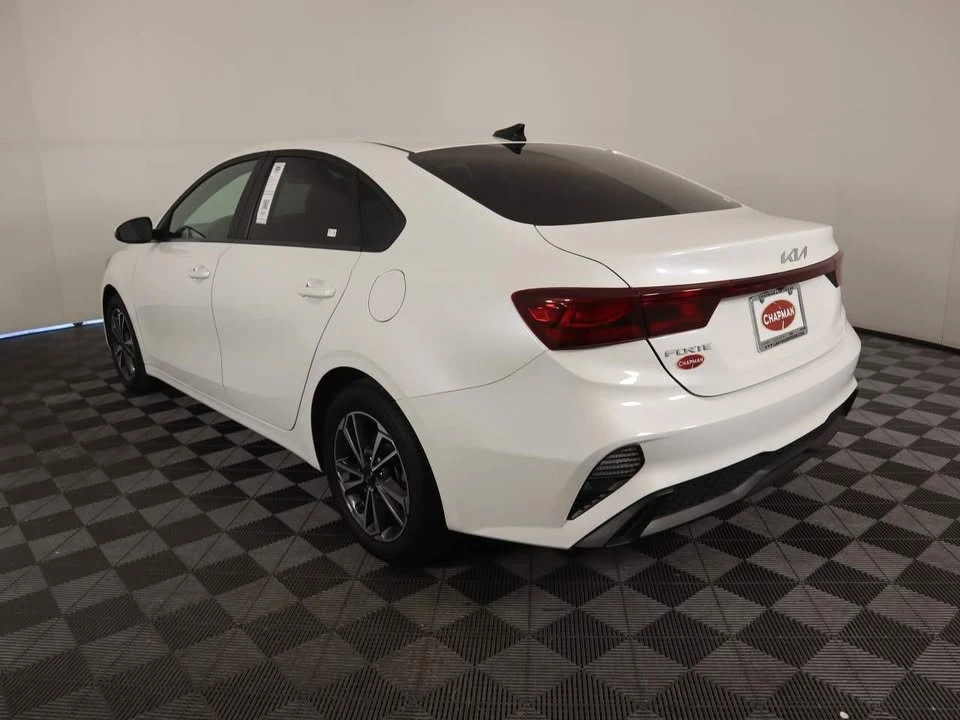 2024 Kia Forte - Image 5 of 12