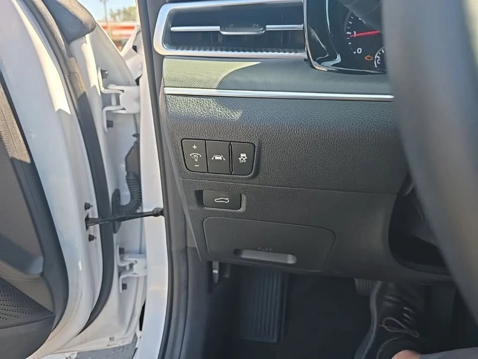 2024 Kia Optima/K5 - Image 13 of 19