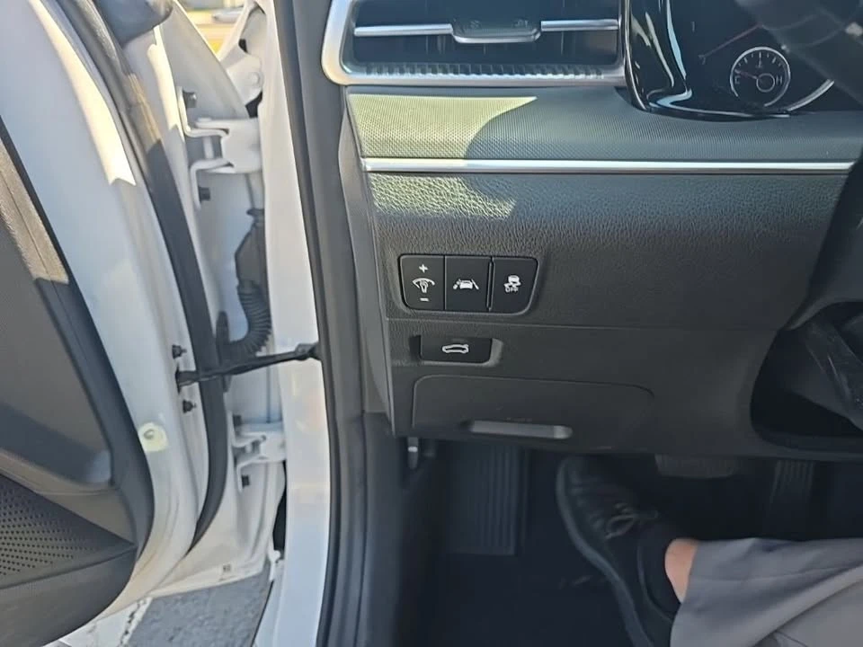 2024 Kia Optima/K5 - Image 11 of 19