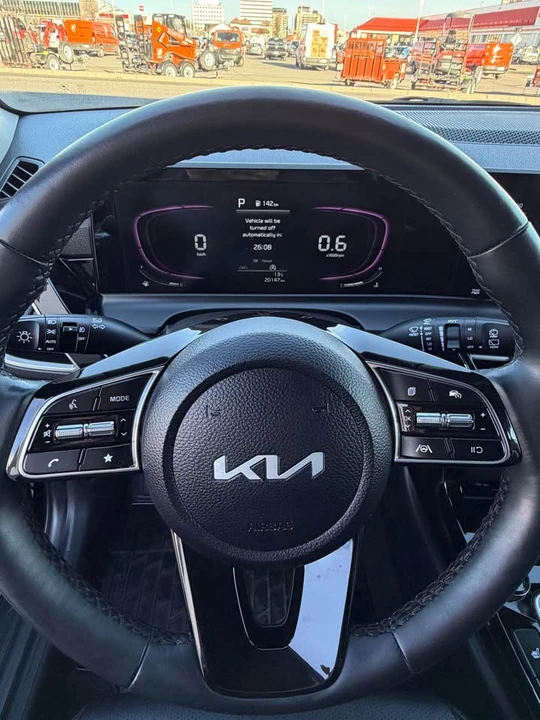 2024 Kia Seltos - Image 14 of 16
