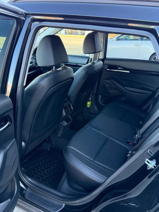 2024 Kia Seltos - Image 8 of 16