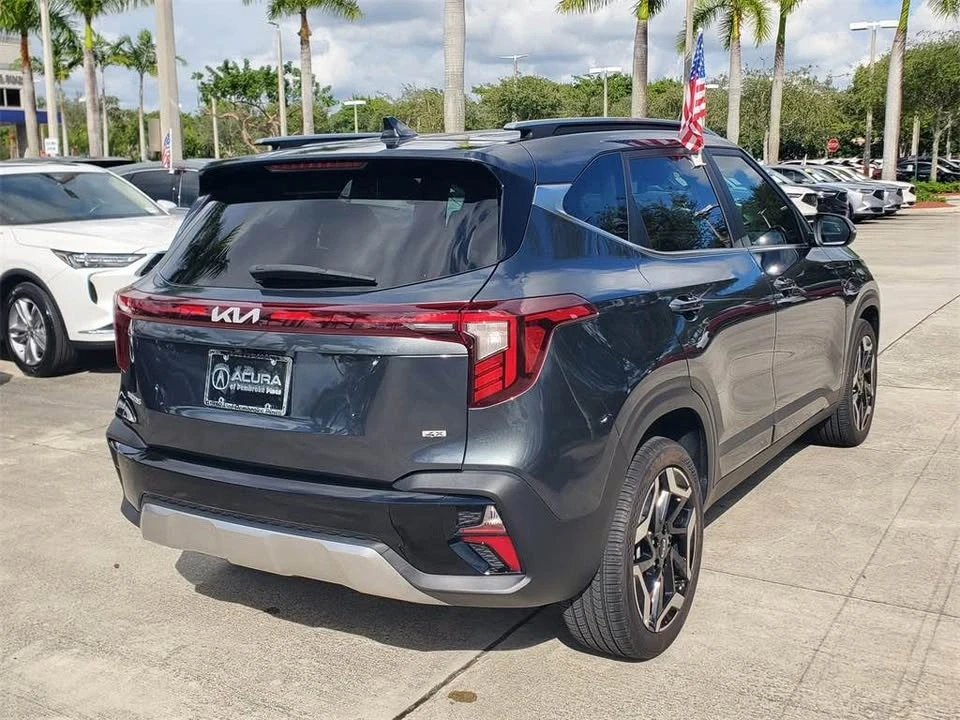 2024 Kia Seltos - Image 17 of 18