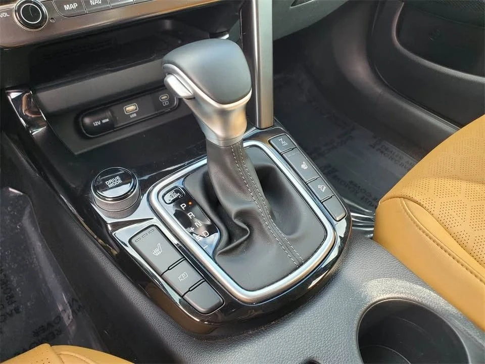 2024 Kia Seltos - Image 16 of 18