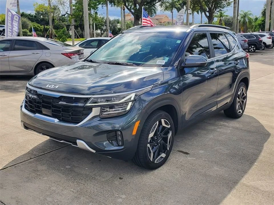 2024 Kia Seltos - Image 2 of 18
