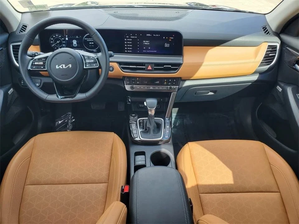 2024 Kia Seltos - Image 4 of 18