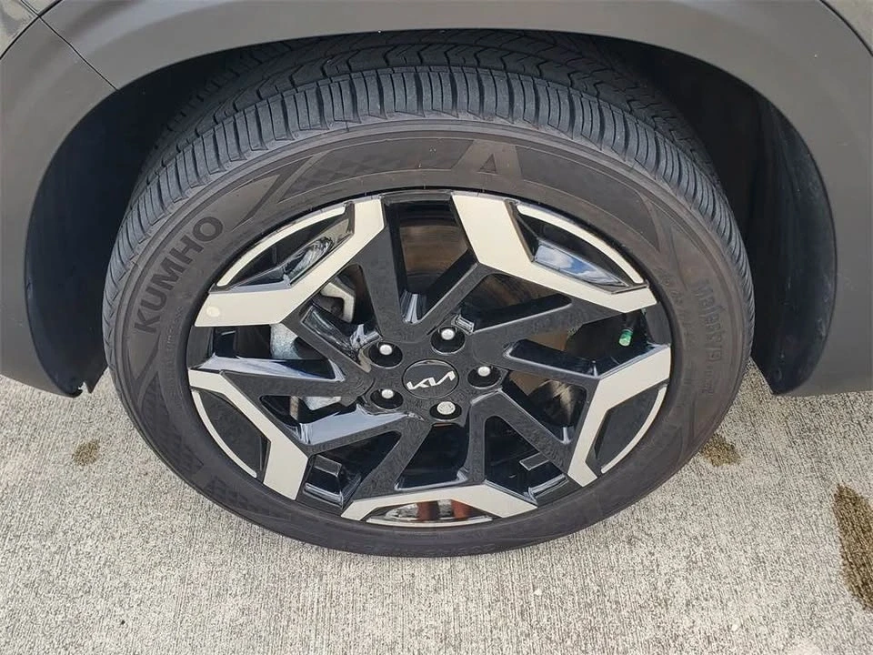 2024 Kia Seltos - Image 3 of 18