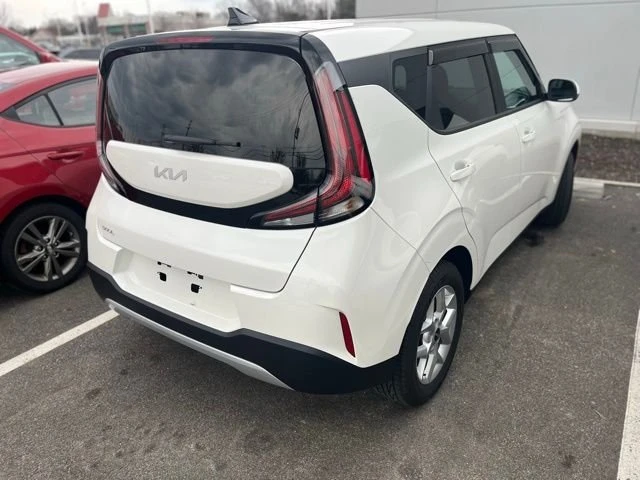 2024 Kia Soul - Image 3 of 15