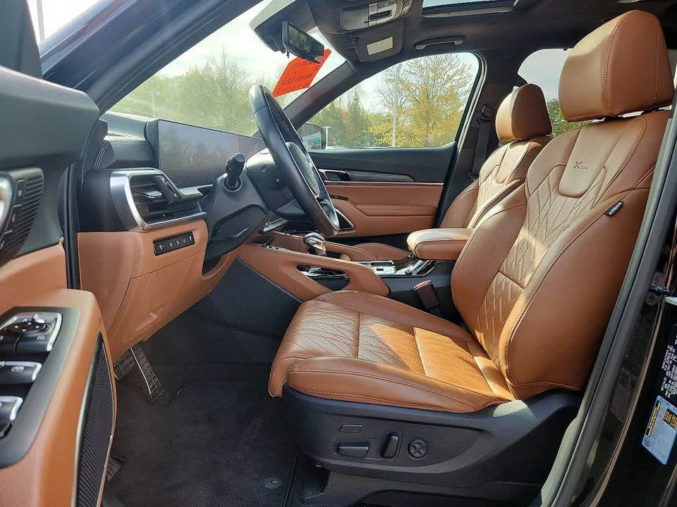 2024 Kia Telluride - Image 8 of 10
