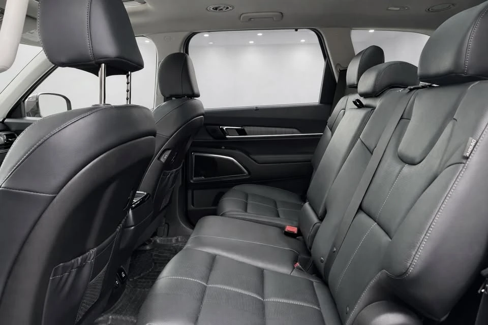 2024 Kia Telluride - Image 8 of 10