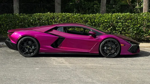 2024 Lamborghini Revuelto