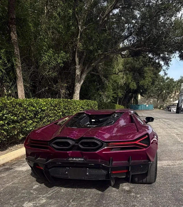 2024 Lamborghini Revuelto - Image 6 of 9