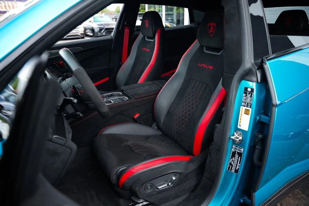 2024 Lamborghini Urus Performante - Image 13 of 31