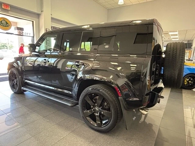 2024 Land Rover Defender L663 - Image 3 of 12