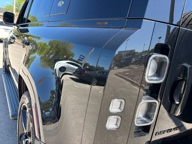 2024 Land Rover Defender L663 - Image 13 of 21