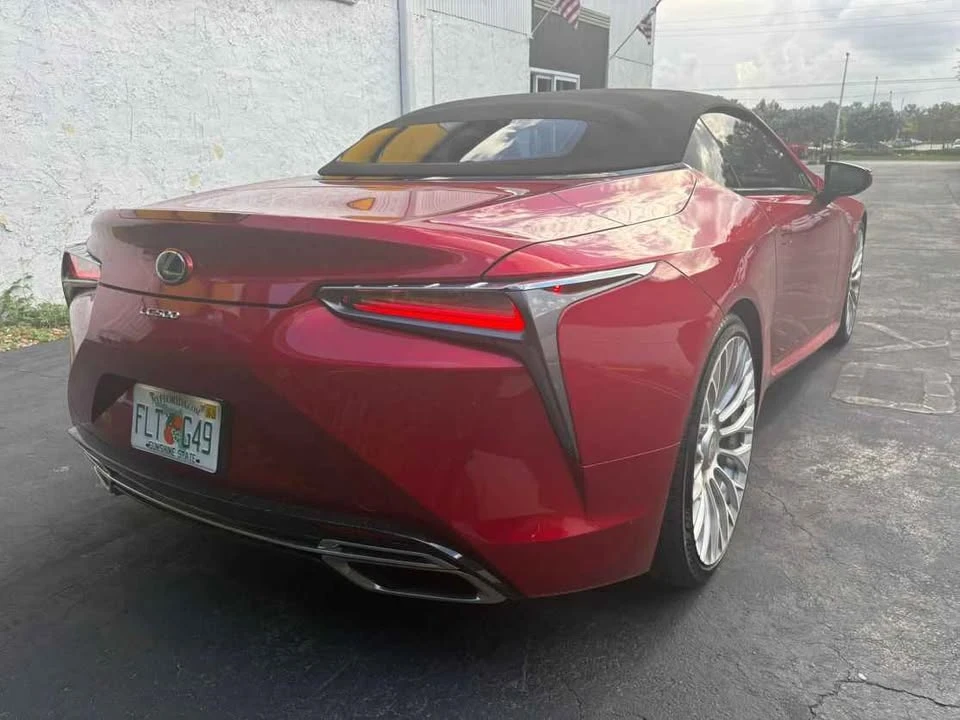 2024 Lexus LC - Image 9 of 10