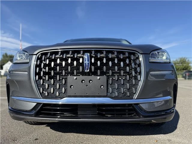 2024 Lincoln Corsair - Image 18 of 21