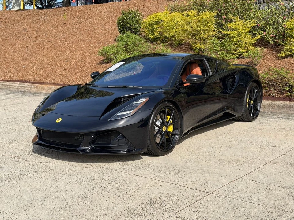 2024 Lotus Emira - Image 8 of 21