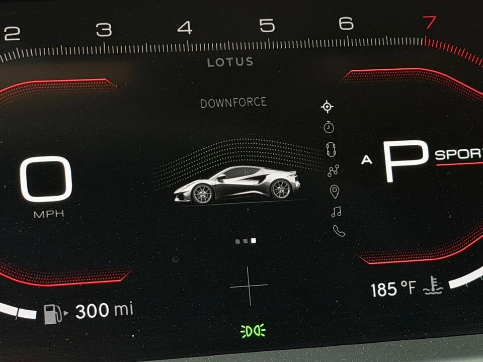 2024 Lotus Emira - Image 19 of 21