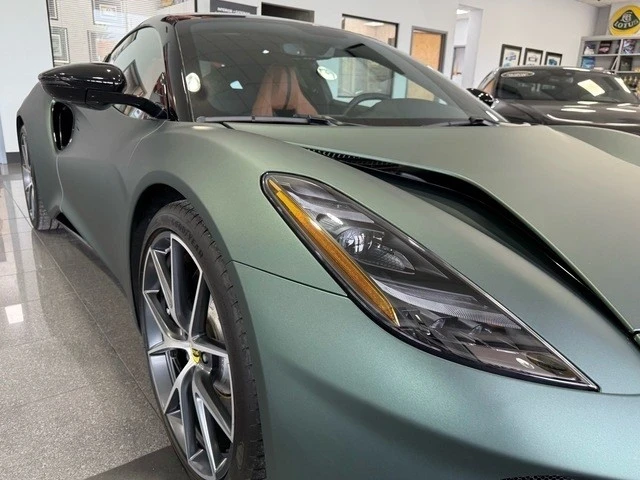 2024 Lotus Emira - Image 19 of 21
