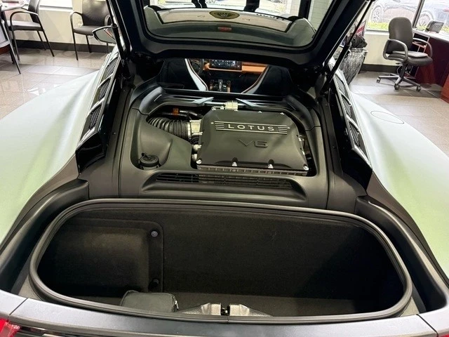 2024 Lotus Emira - Image 7 of 21