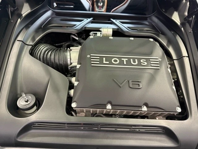 2024 Lotus Emira - Image 8 of 21